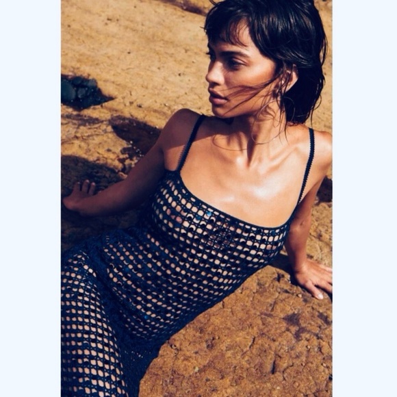 Elegant Black Crochet Swim Cover-Up - Picture 1 of 8